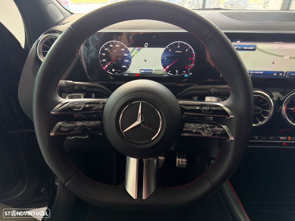 Mercedes-Benz GLA 180 d AMG Line - 11