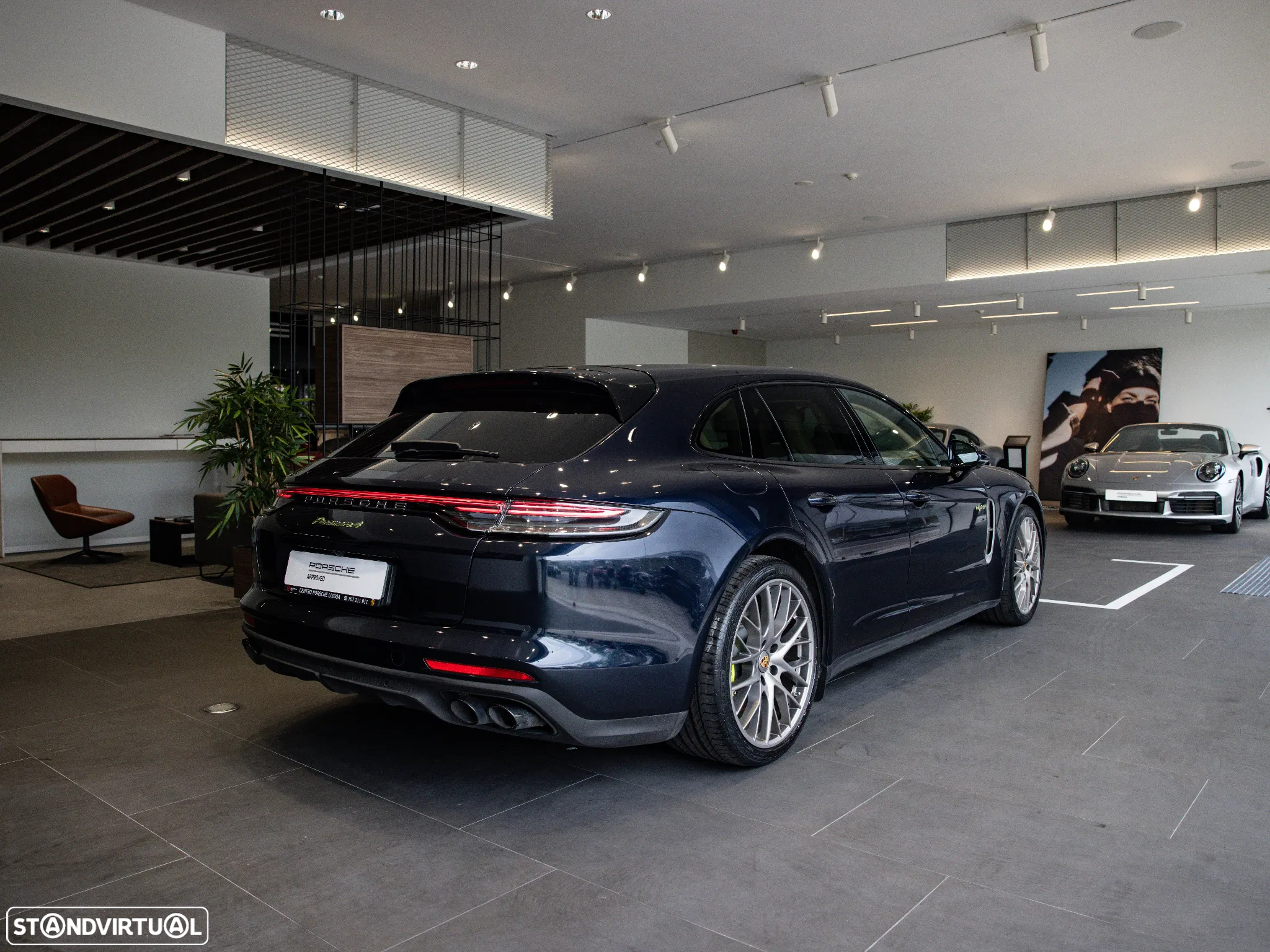 Porsche Panamera Sport Turismo 4 E-Hybrid Platinum Edition - 6