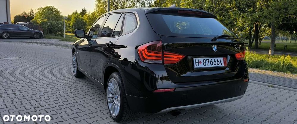 BMW X1 sDrive18i Sport Line - 17