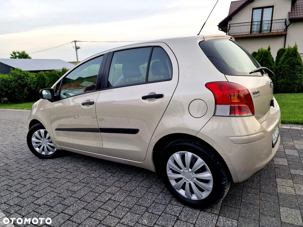 Toyota Yaris 1.33 Sol - 3