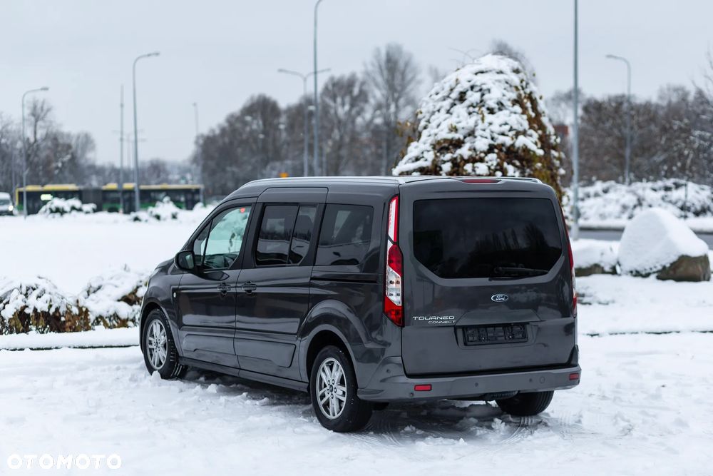 Ford Tourneo Connect - 21