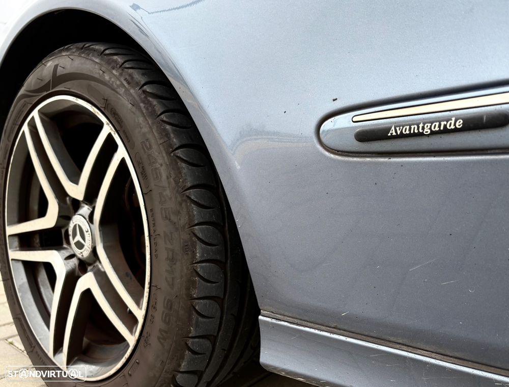 Mercedes-Benz E 220 CDI Auto Avantgarde - 25
