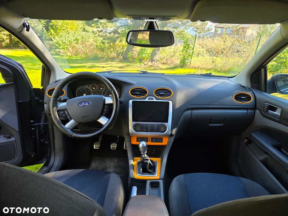 Ford Focus 2.0 TDCi Sport - 11