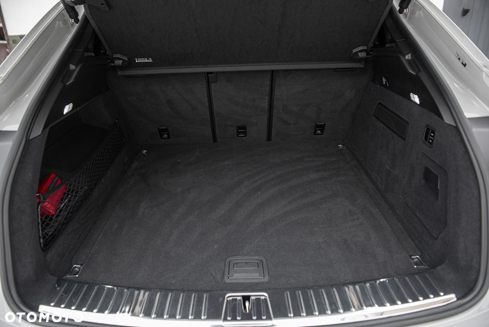 Porsche Cayenne - 32