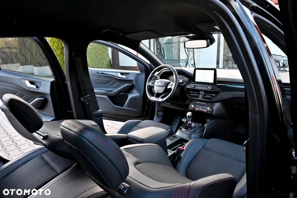 Ford Focus 1.5 EcoBlue SCR ST-Line - 24