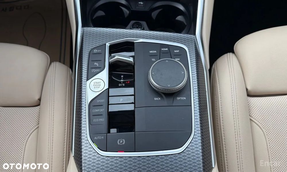 BMW Seria 3 320i M Sport Edition sport - 16