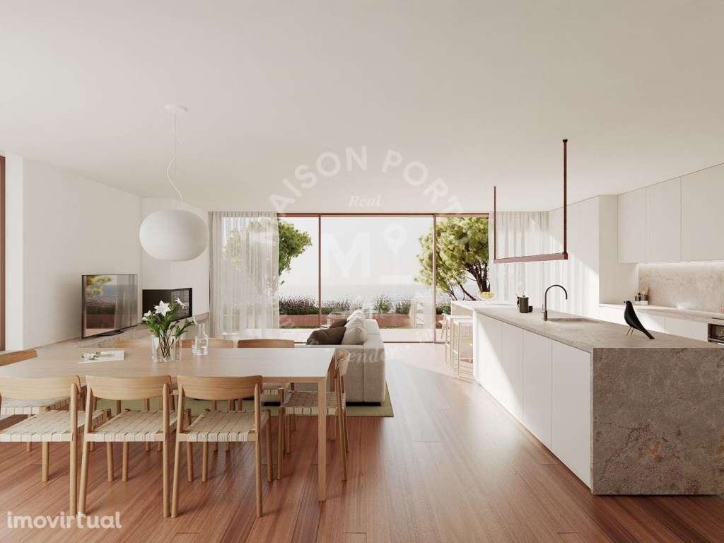 Moradia T4 de 2 Pisos com Suites, Varanda, Pátio e Garagem, inserid... - Grande imagem: 2/8