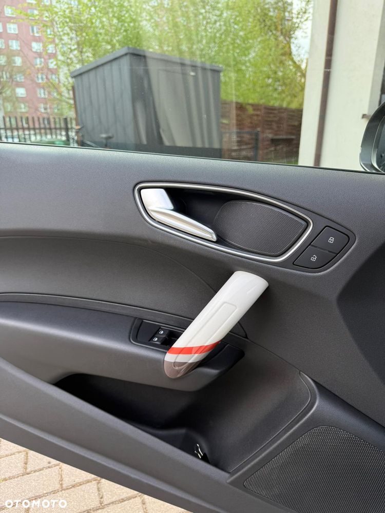 Audi A1 3-drzwiowe 1.4 TFSI 119g S tronic S line edition - 12
