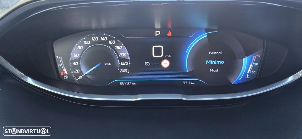 Peugeot 3008 1.6 BlueHDi Allure EAT6 - 25