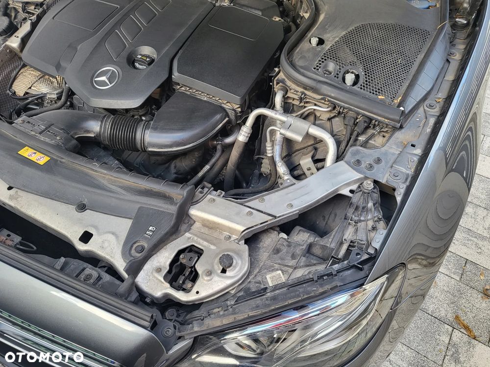 Mercedes-Benz Klasa E 220 d 9G-TRONIC - 29