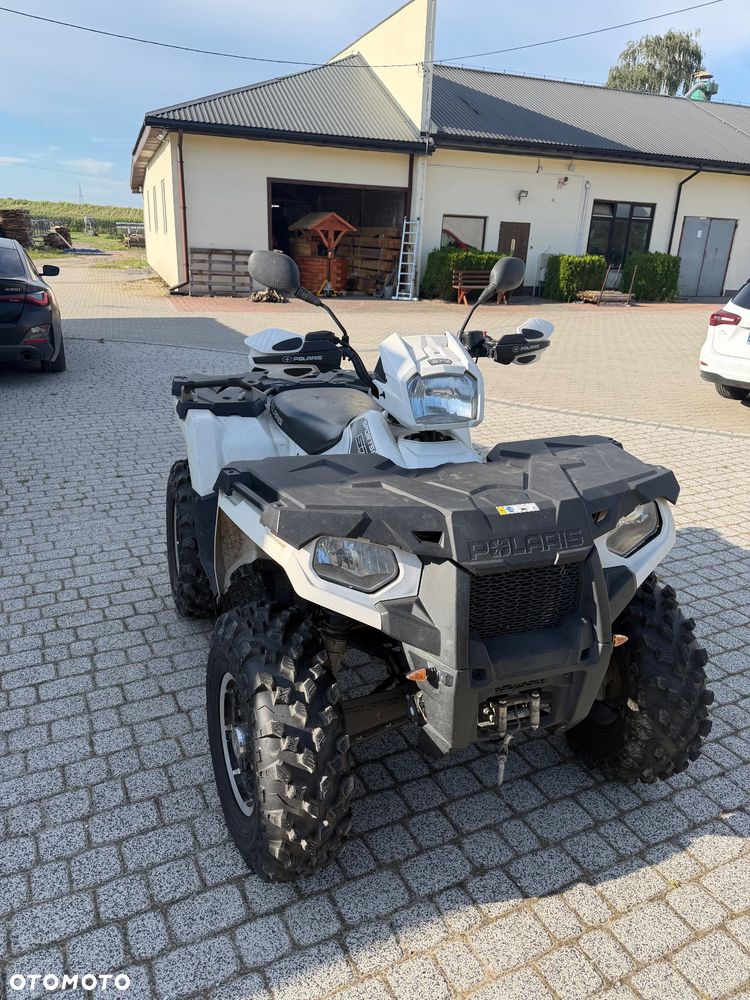 Polaris Sportsman - 1