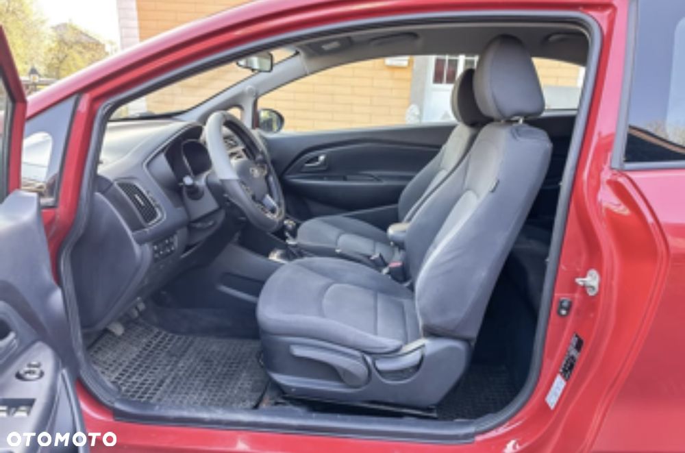 Kia Rio 1.4 CRDI Platinum Edition - 9