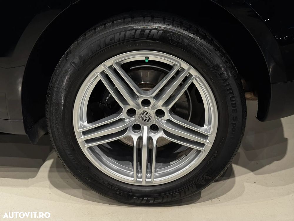 Porsche Macan - 7