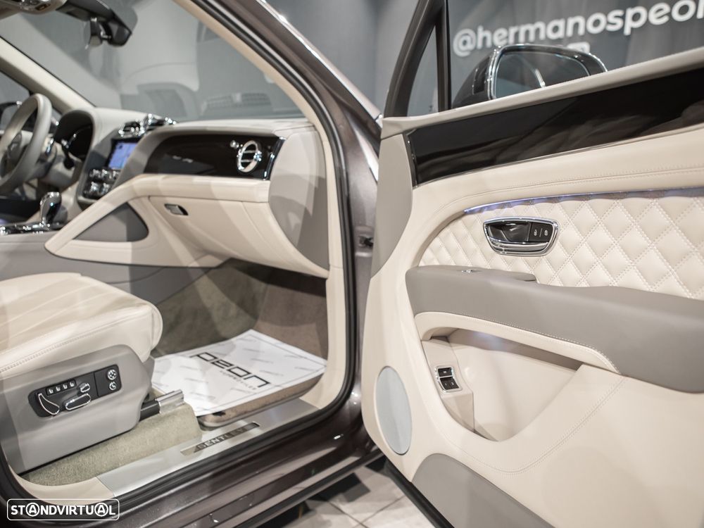 Bentley Bentayga V8 S - 42