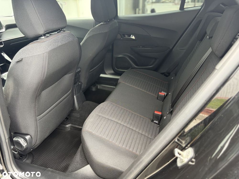 Peugeot 2008 - 9