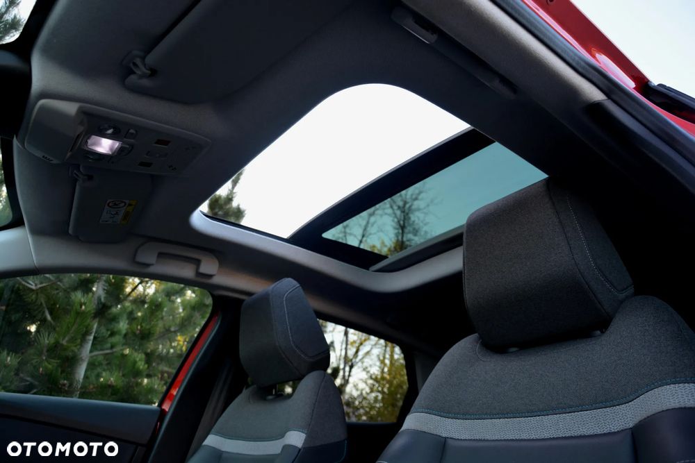 Citroën C4 BlueHDi 130 Stop&Start EAT8 SHINE - 4