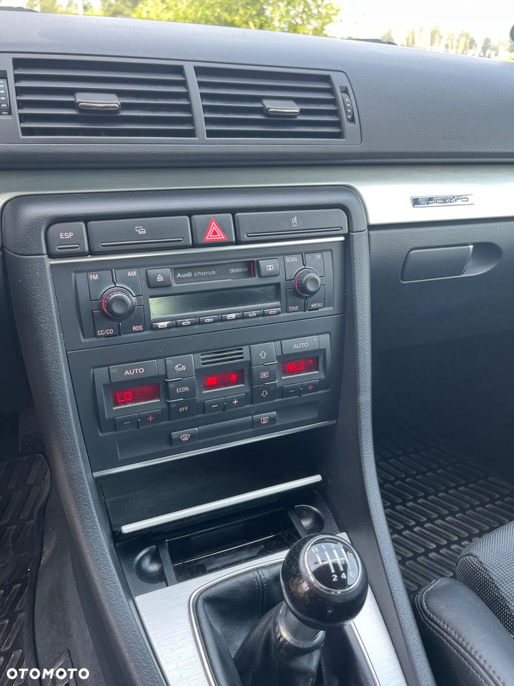 Audi A4 Avant 1.8T Quattro - 27