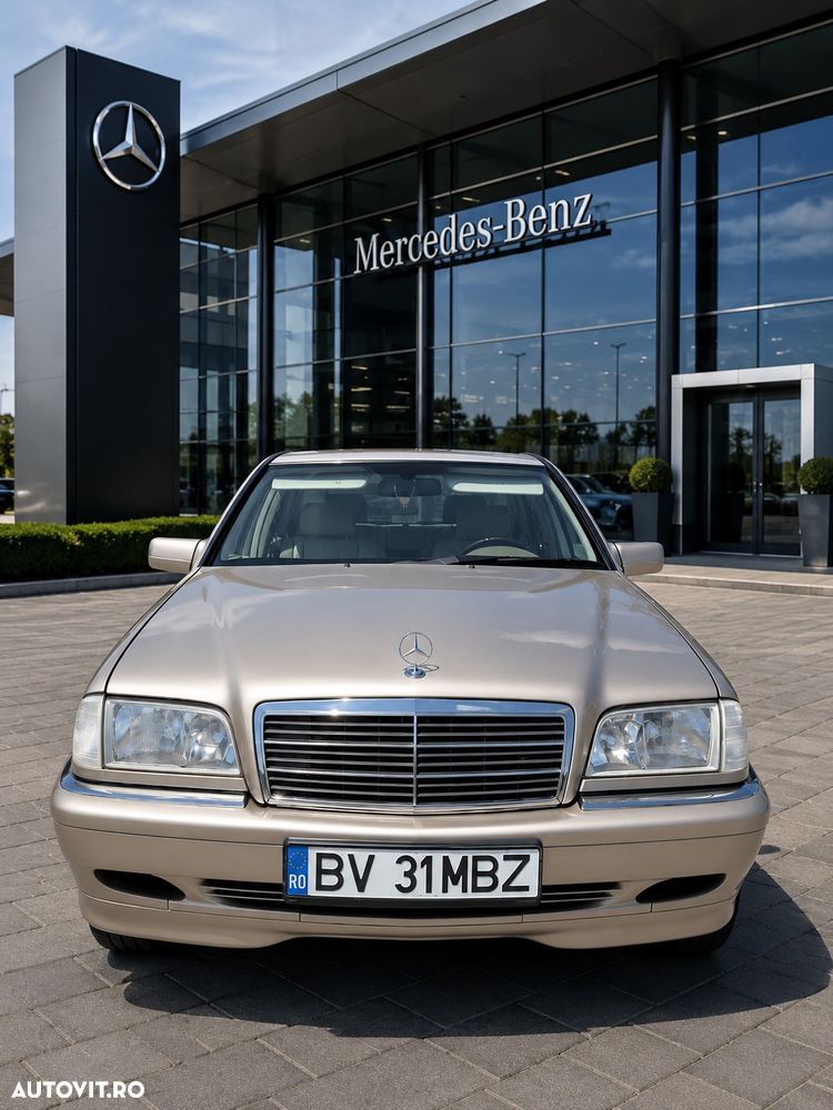 Mercedes-Benz C - 3
