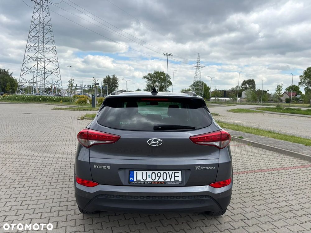 Hyundai Tucson blue 1.7 CRDi 2WD DCT Premium - 30