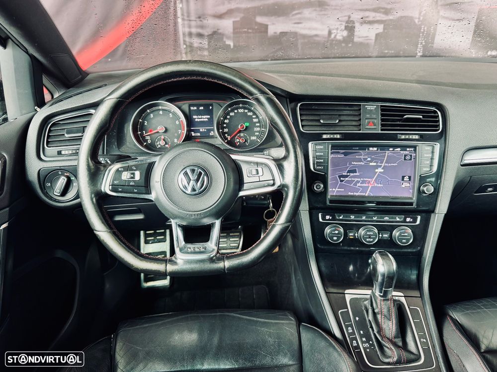VW Golf GTI Performance BlueMotion DSG - 12