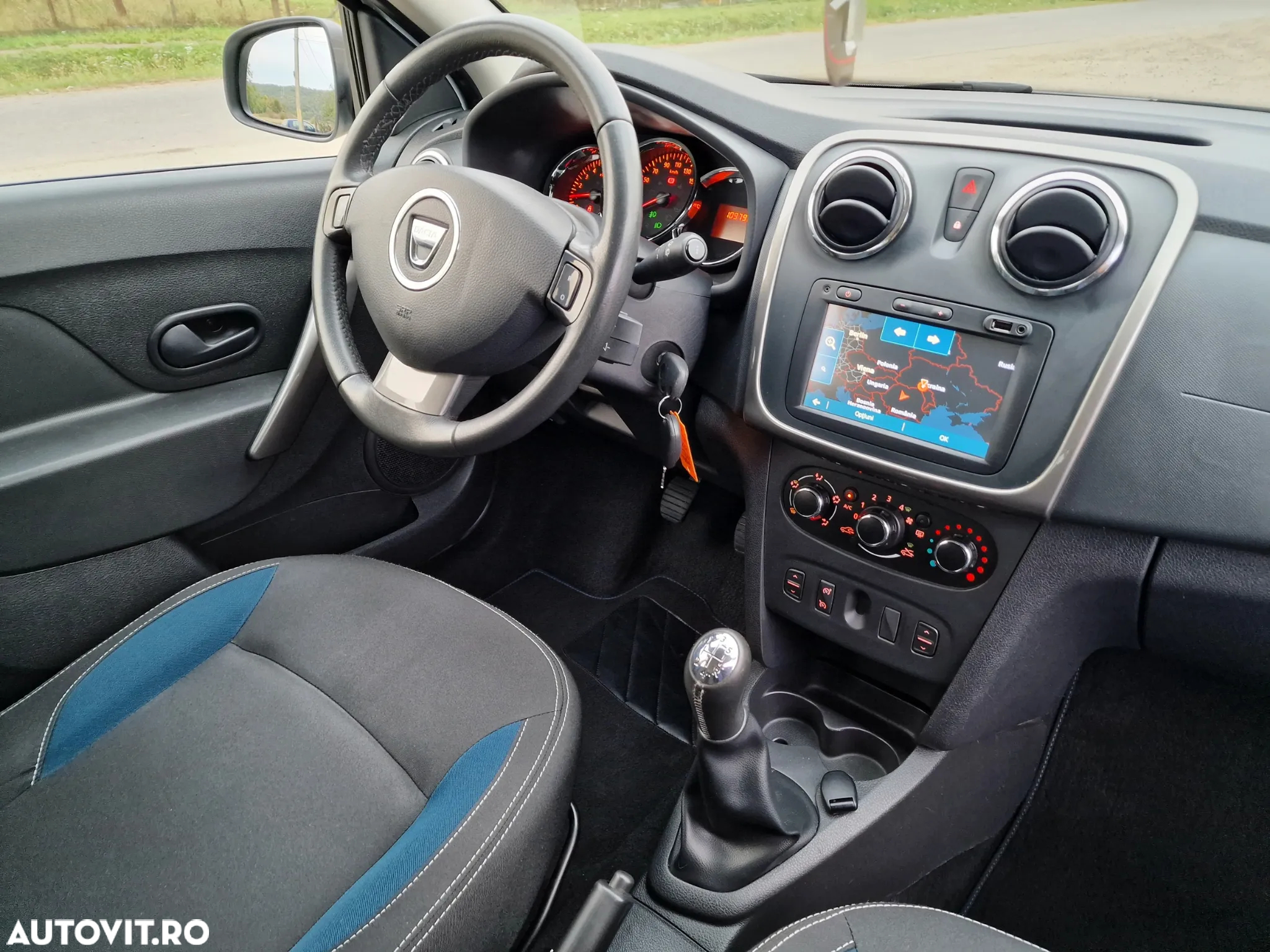 Dacia Logan MCV TCe 90 Celebration - 22