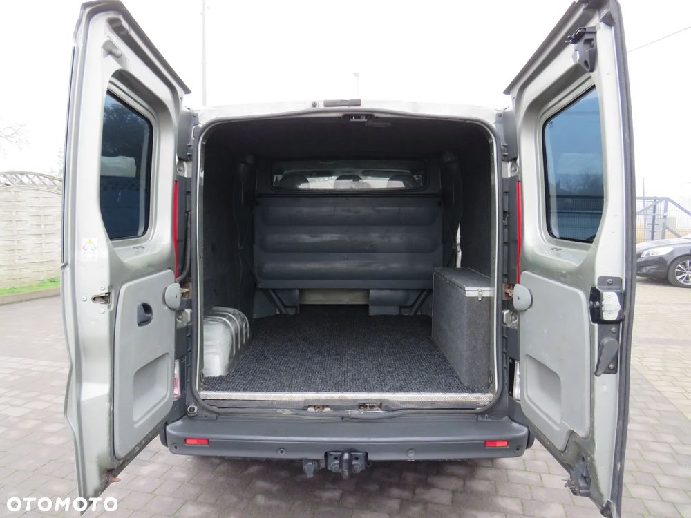 Opel Vivaro Long 2.5CDTI 145Ps *Brygadówka 6 osób*Automat* - 34