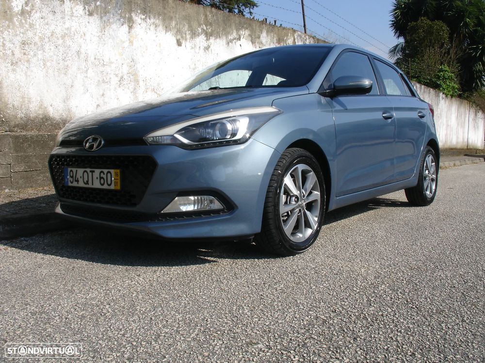 Hyundai i20 1.1 CRDi LED - 5