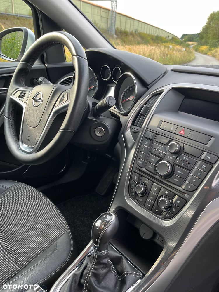 Opel Astra 1.4 T Cosmo - 13