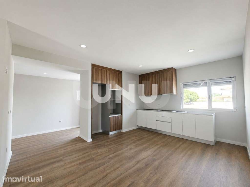Apartamento T3 - Fantástico Espaço Exterior - Grande imagem: 2/21