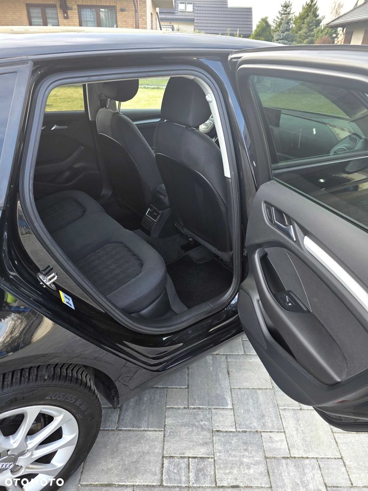 Audi A3 Sportback - 6