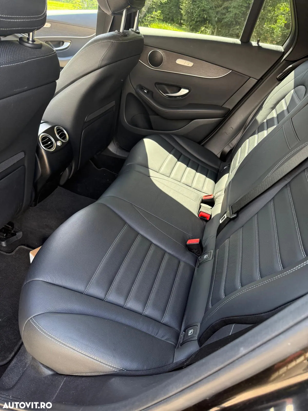 Mercedes-Benz GLC 220 d 4Matic 9G-TRONIC - 17