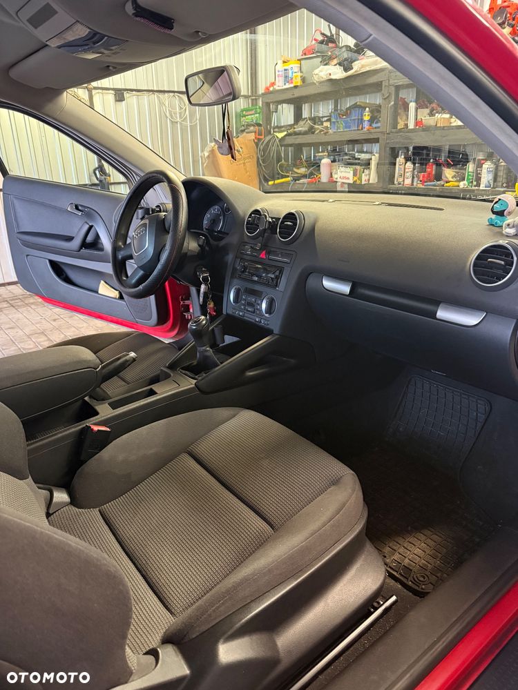 Audi A3 3-drzwiowe 1.6 Ambiente - 5