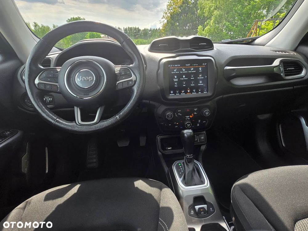 Jeep Renegade - 16