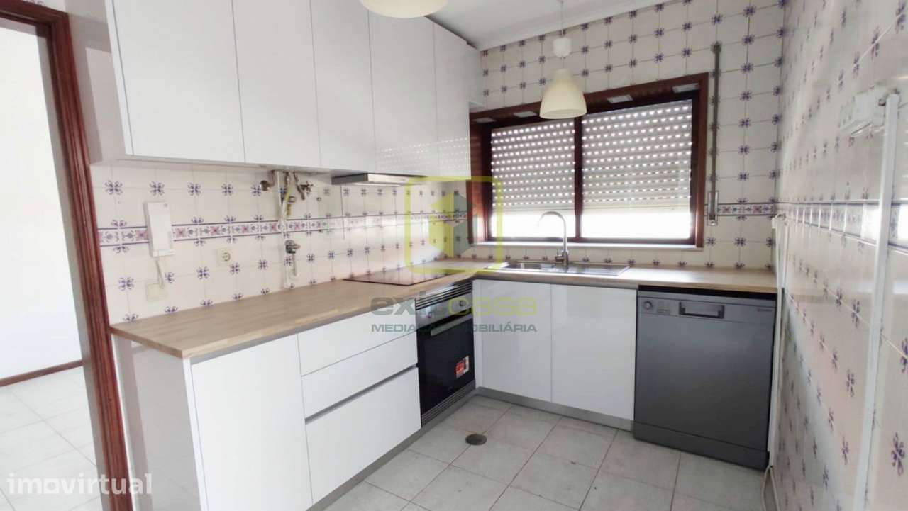 Apartamento T2 a Poucos Minutos da Praia - Grande imagem: 5/27