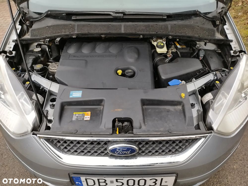 Ford Galaxy - 21