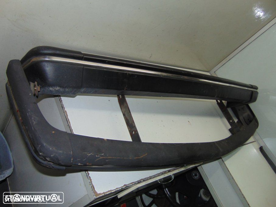 Peugeot 305 carrinha SW pára-choques da frente e trás - 3