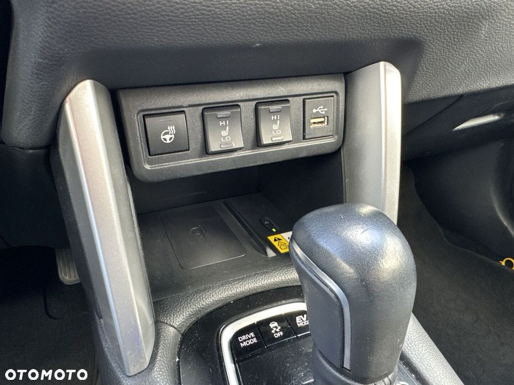 Toyota Corolla Cross - 26