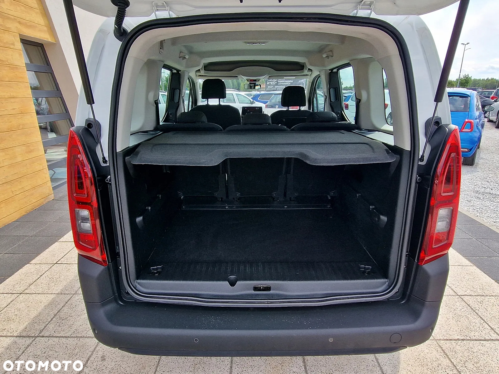 Citroën Berlingo M 1.2 PureTech Feel S&S - 12