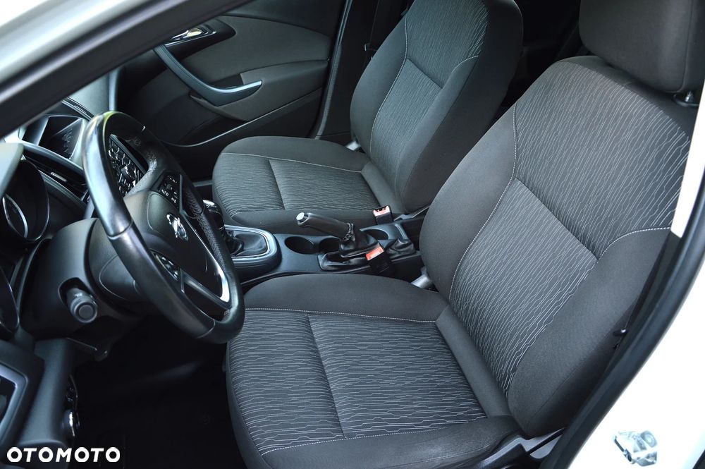 Opel Astra 1.4 ecoFLEX Cosmo - 10