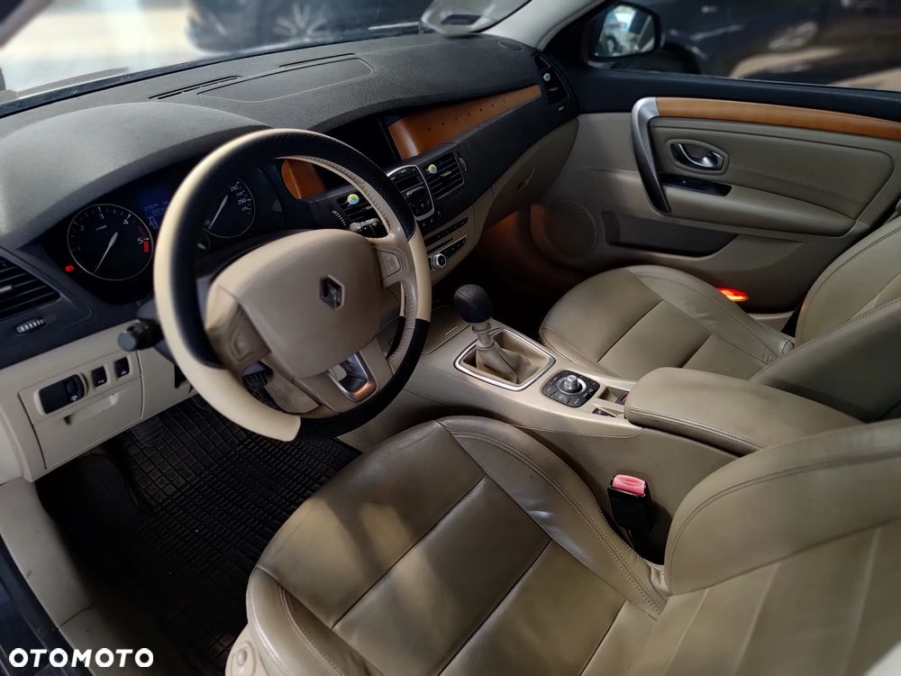 Renault Laguna 2.0 dCi GT - 13