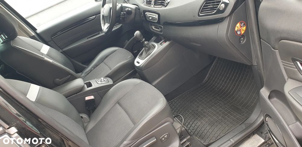 Renault Scenic 1.4 16V TCE Bose Edition - 25