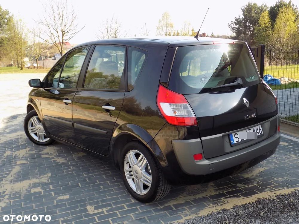 Renault Scenic 1.6 16V Luxe Privilege - 8