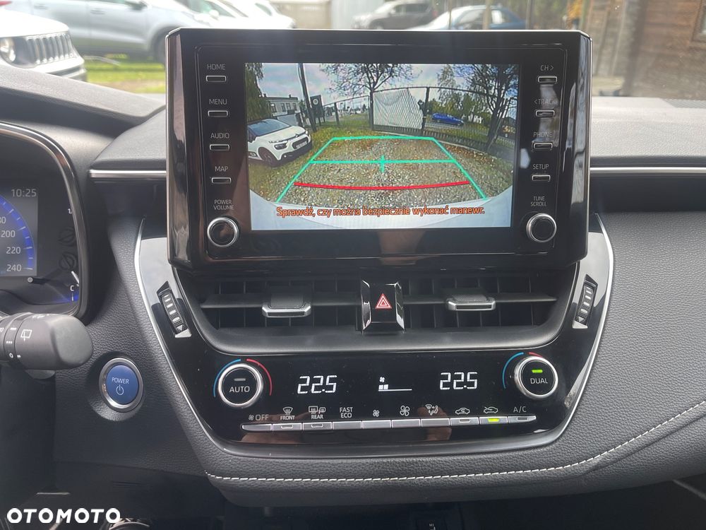 Toyota Corolla 1.8 Hybrid Comfort - 24