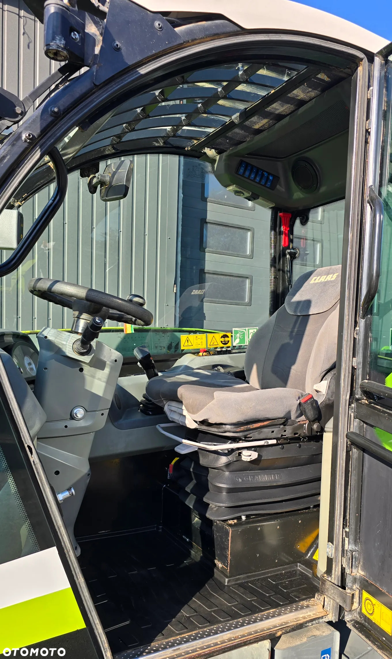 Claas Scorpion 732 - 17