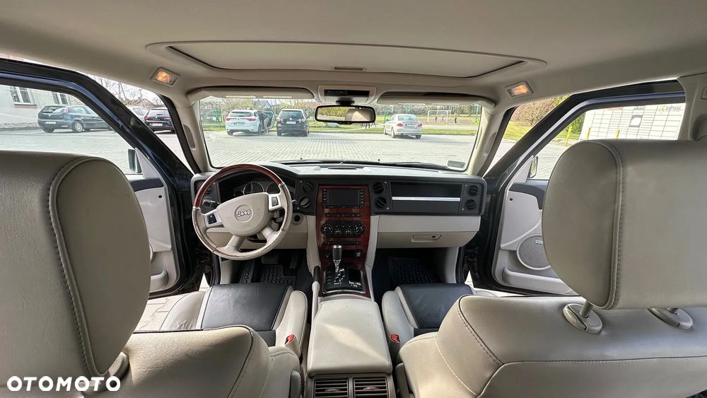 Jeep Commander 3.0 CRD Overland - 16