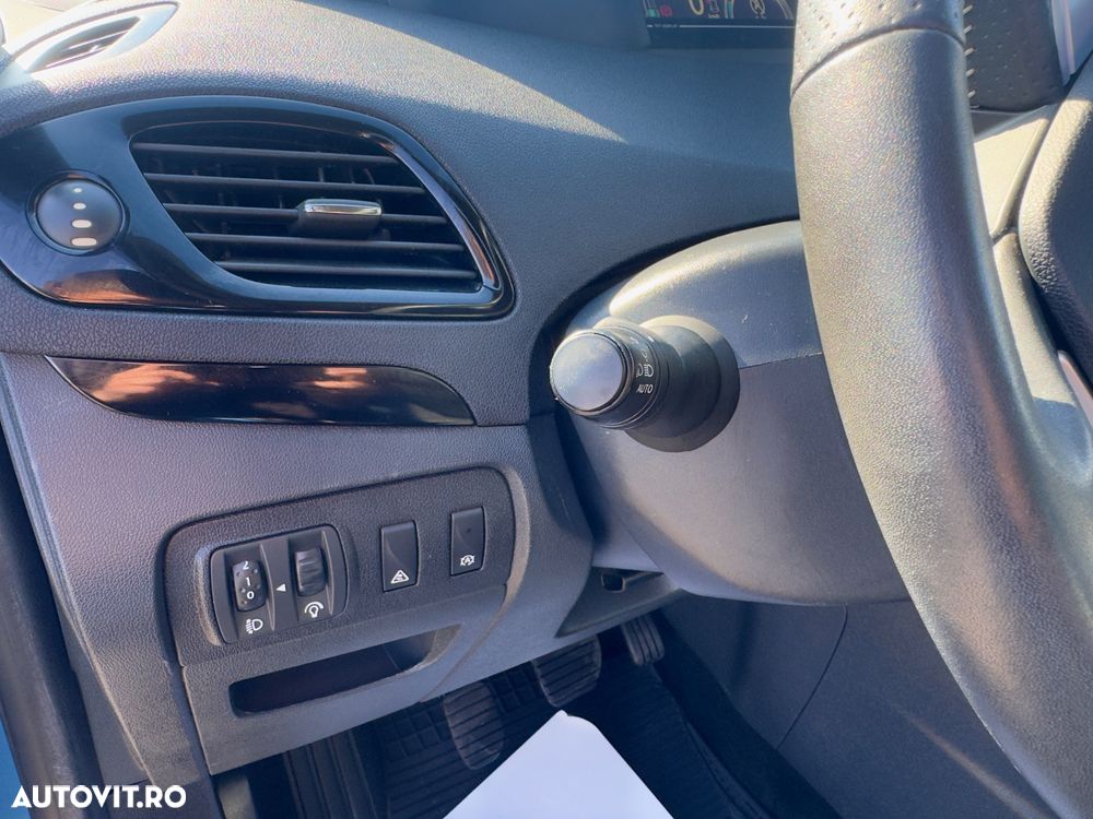 Renault Grand Scenic Energy dCi 110 S&S Bose Edition - 17