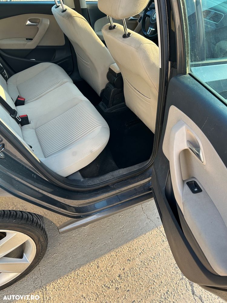 Volkswagen Polo - 9