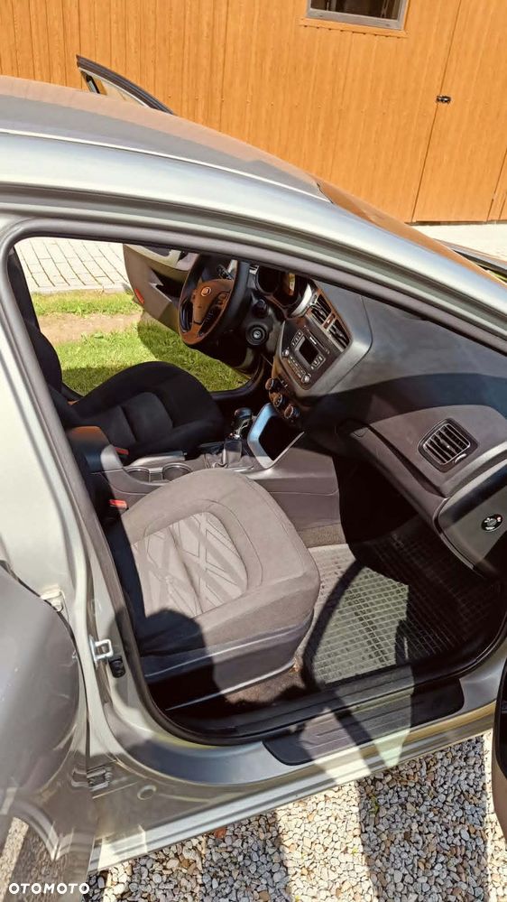 Kia Ceed 1.6 GDI M - 12
