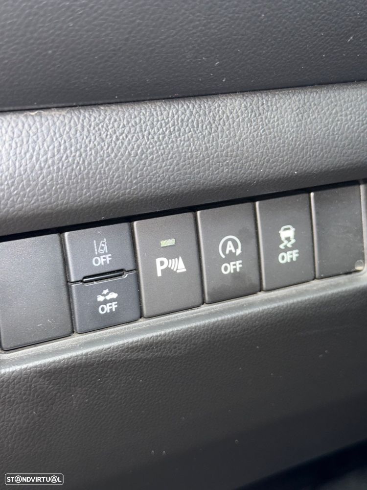 Suzuki Swift 1.2 Mild Hybrid GLE CVT - 33