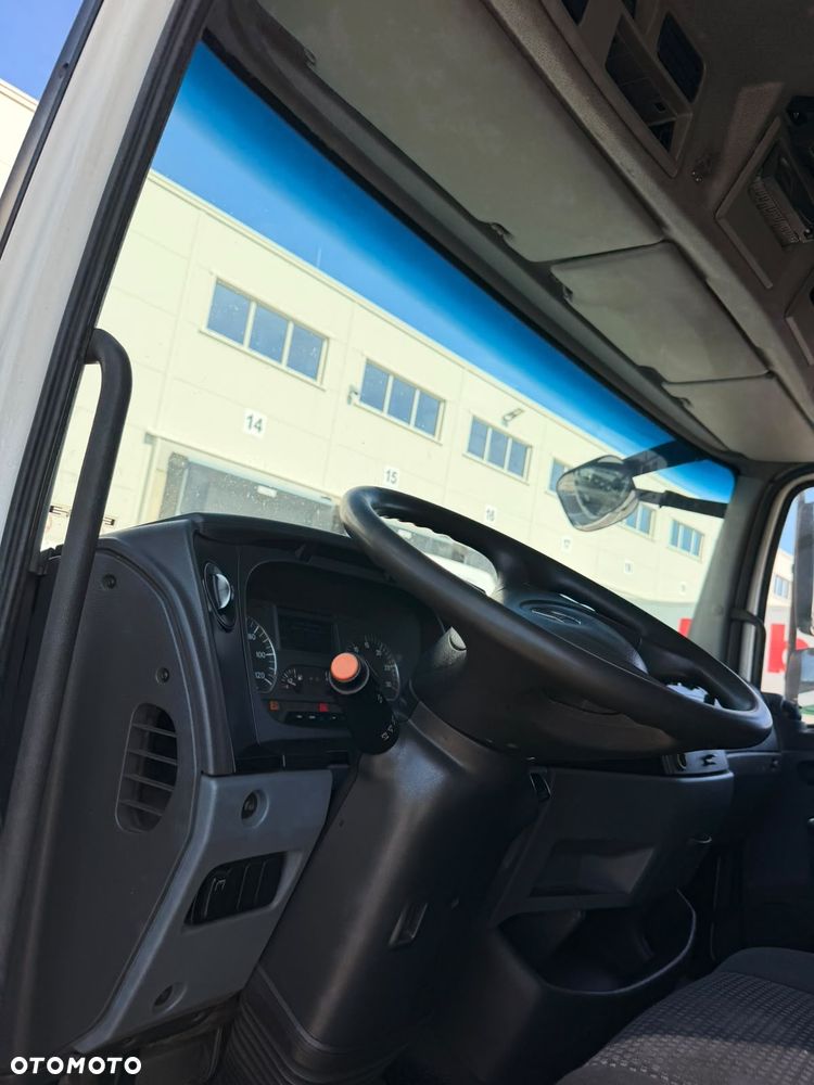 Mercedes-Benz ATEGO 1518 CHŁODNIA, EURO5, AGREGAT CARIER + WINDA CARGOLIFT, MANUAL - 9